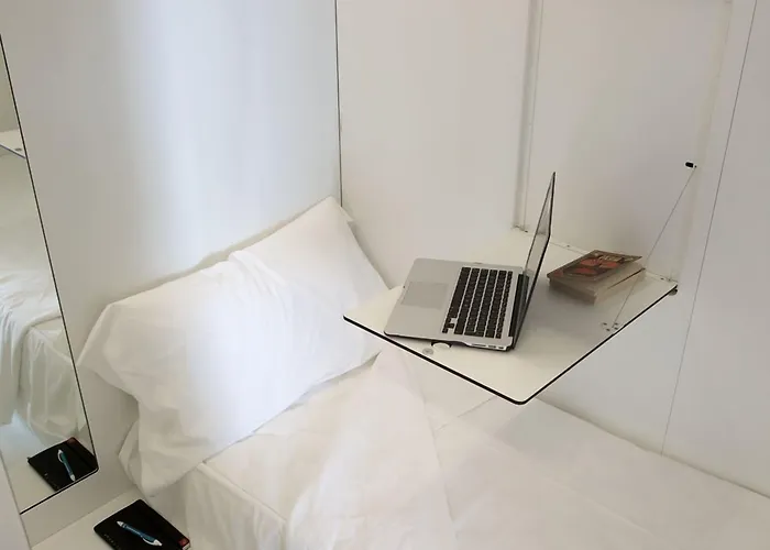 Bed & Boarding Ξενοδοχείο με κάψουλες Νάπολη