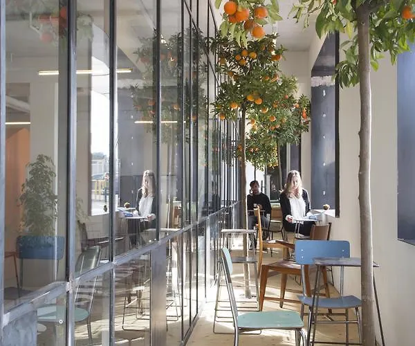 Ξενοδοχείο με κάψουλες Bed & Boarding 3*