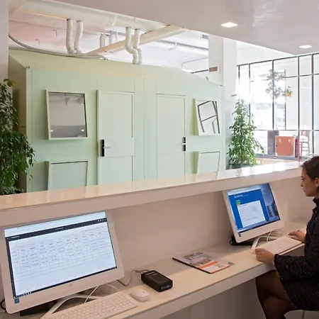 Bed & Boarding Hotel kapsułowy