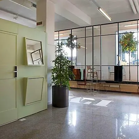 Bed&boarding Capsulehotel Napels