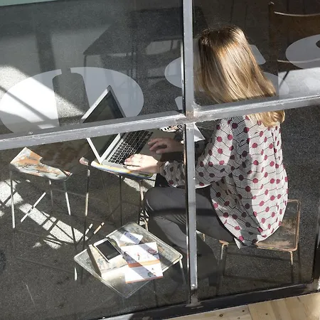 베드&보딩 캡슐호텔