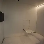 Kapselhotell Bed & Boarding 3*