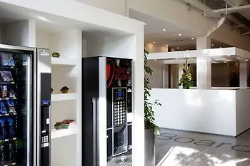 Bed & Boarding Capsule hotel