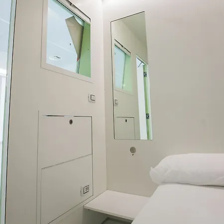 Bed & Boarding 3*