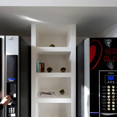 Bed & Boarding Ξενοδοχείο με κάψουλες 3*